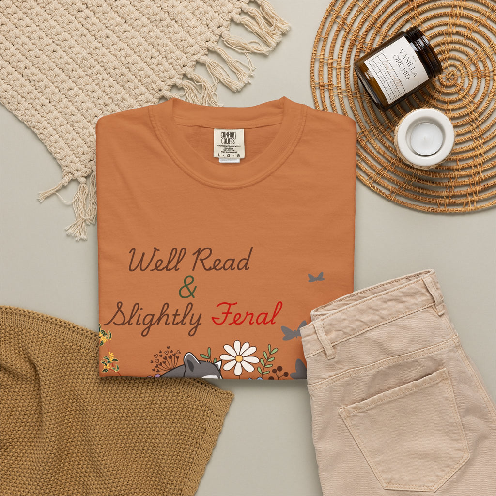 Well Read & Slightly Feral Reading Racoon - T-Shirts